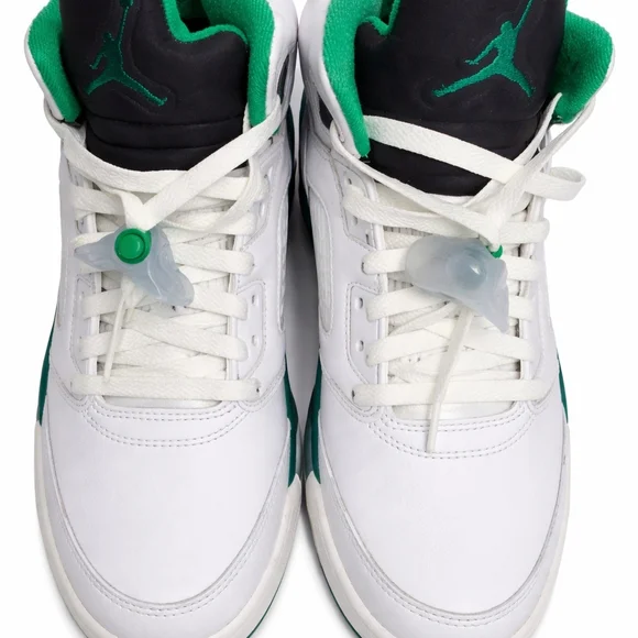 Air Jordan 13 Retro Lucky Green Mens 9.5 Women's 11 Shoes - Picture 1 of 9